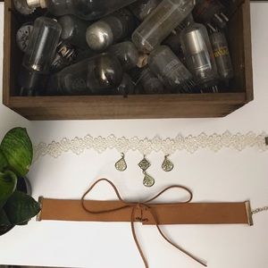 🌿2 chokers - Free with purchase or list price🌿